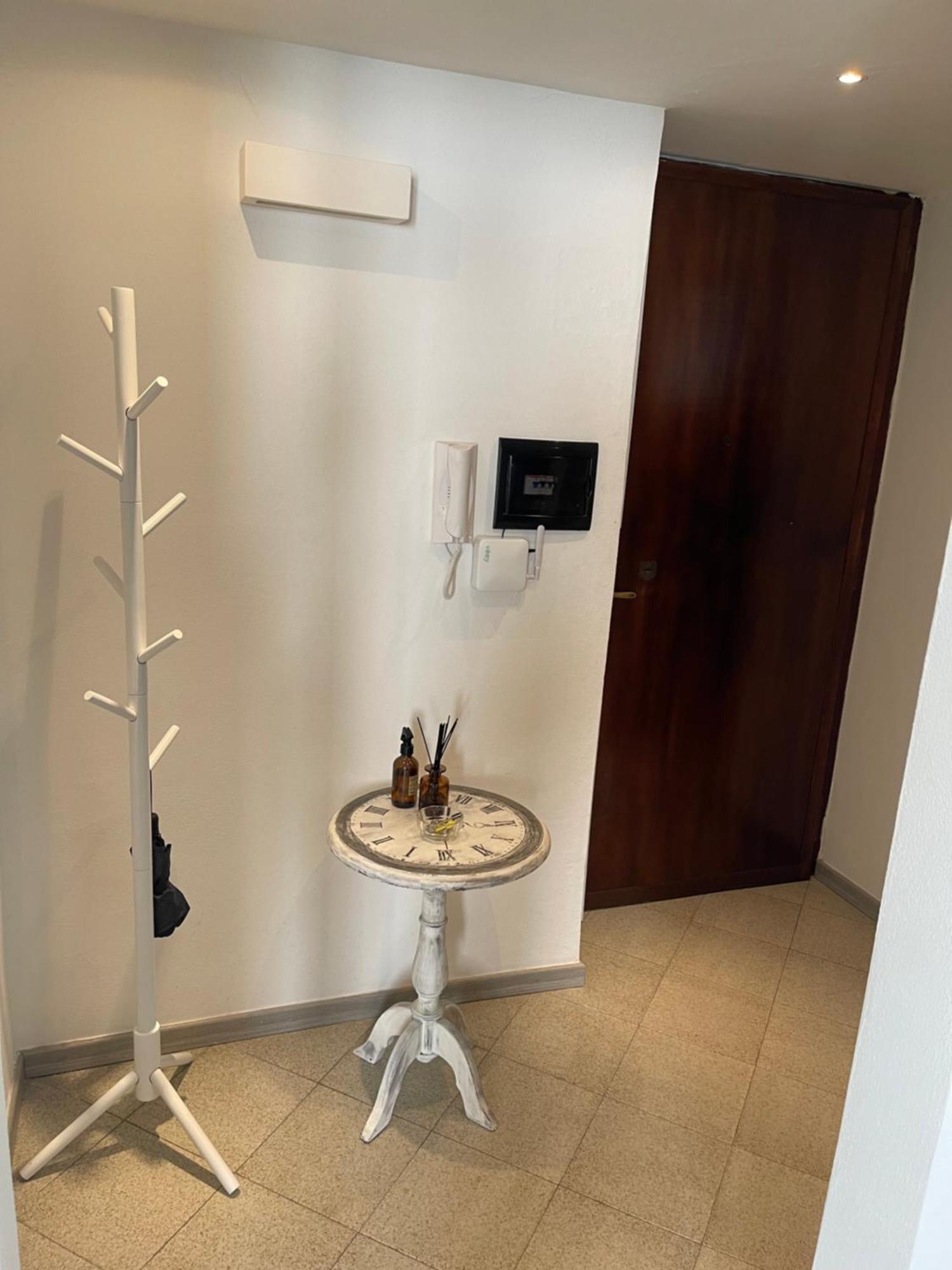 Bilocale Zona Navigli Apartment Milan Exterior photo
